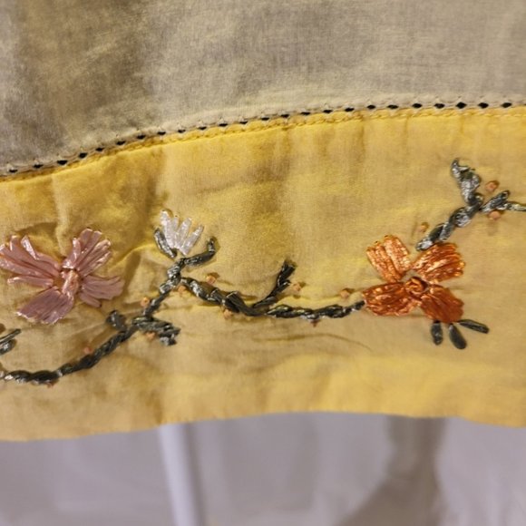 Anthropologie Odille Floral Embroidered Hem Yellow Tank Medium - Picture 3 of 11